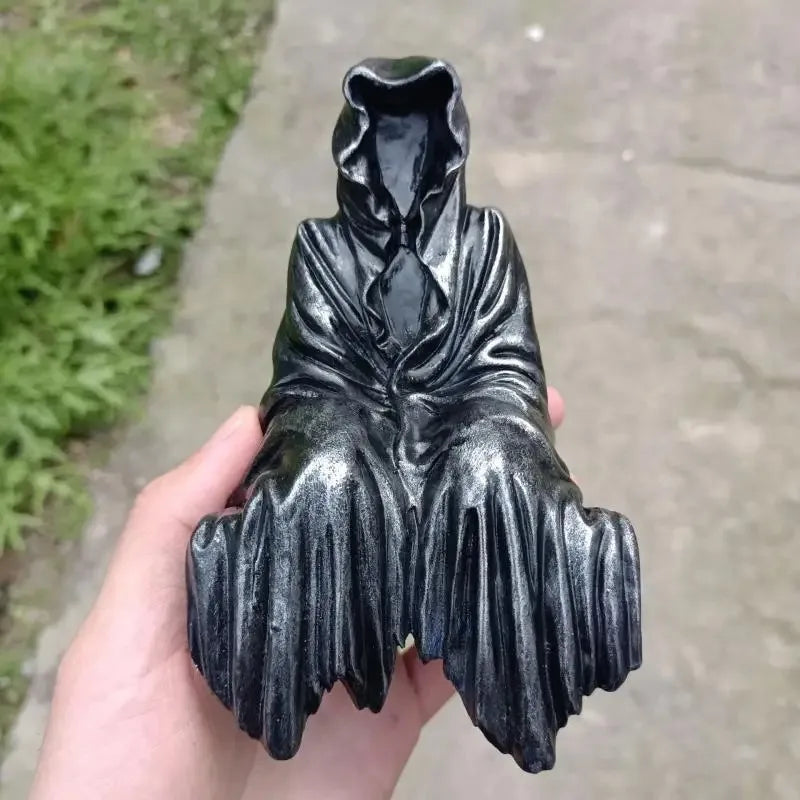 Black Clothes Mysterious Master Ornament Horror Black Robed Night Walker Gothic Sitting Resin Craft Ornament Desktop Decoration
