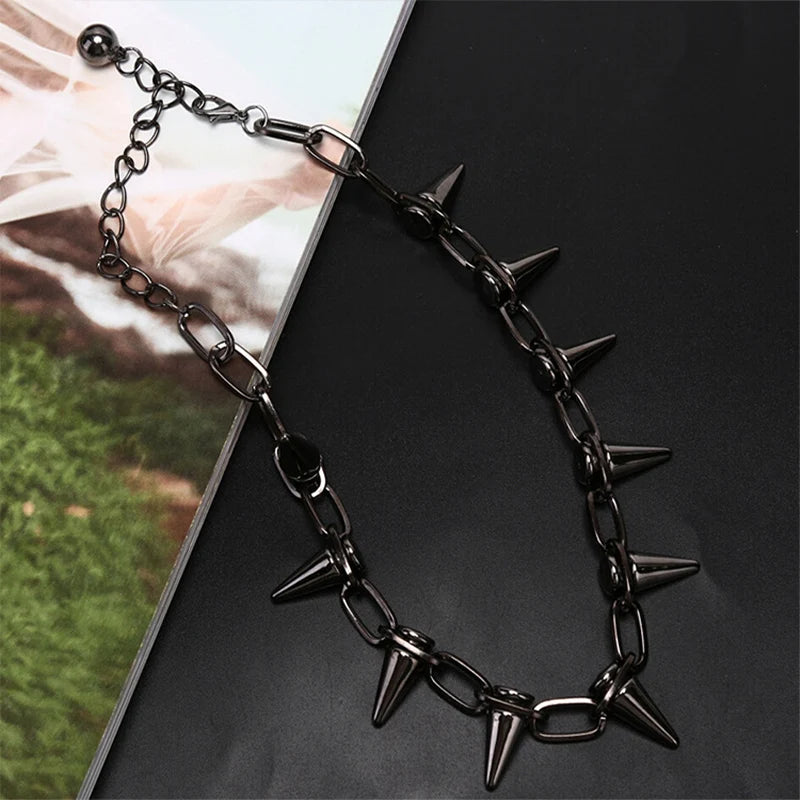 PESENAR New Rivets Chokers Punk Goth Handmade CCB Material Choker Necklace Spike Rivet Necklace Rock Gothic Chokers
