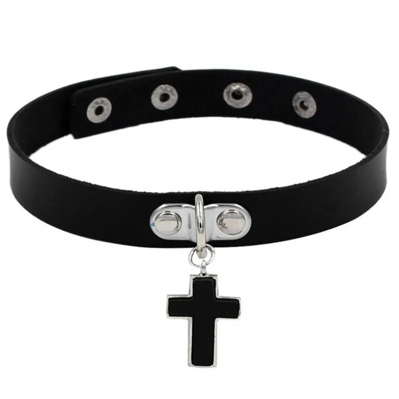 Harajuku Punk Rock Gothic Choker Necklace Women Sexy PU Leather Heart Lock Key Spike Collar Chocker Gothic Cosplay Accessories