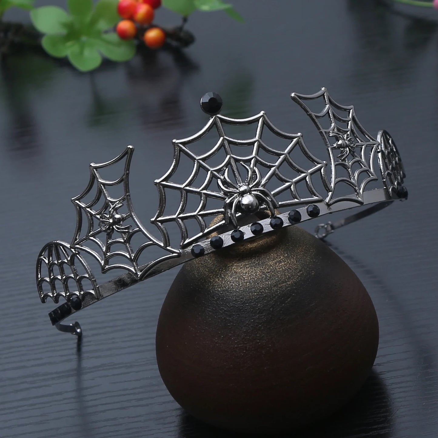 1pc Dark Goddess Gothic Style Niche Design Spider Web Crown Headpiece Makeup Ball Vampire Role-playing Hair Crown Halloween