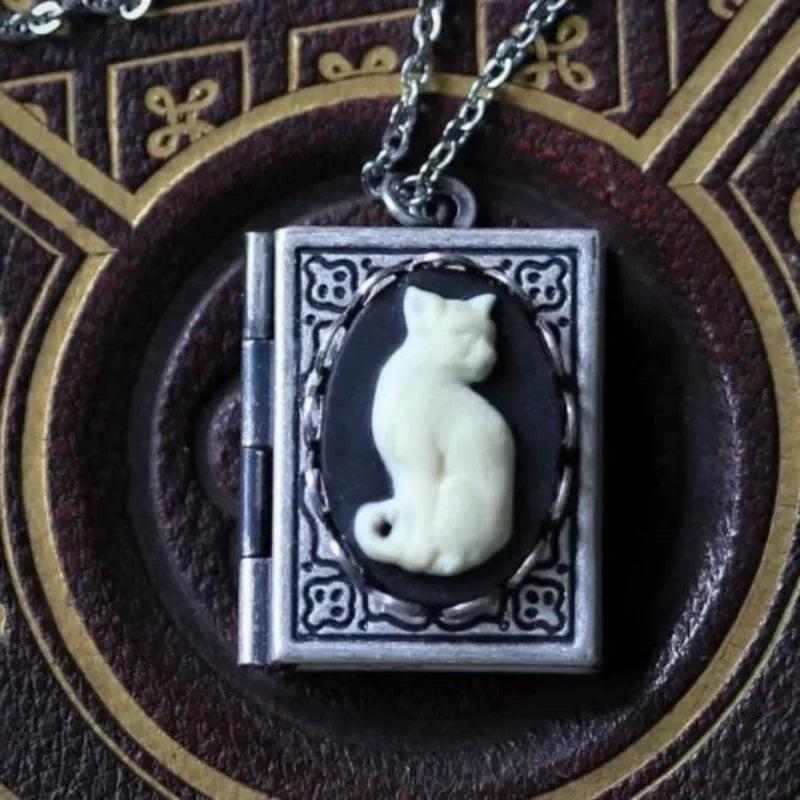 Gothic White Cat Pendant Necklace For Women Vintage Creative Necklace Page Turnable Book Shaped Necklace Party Jewelry No Box