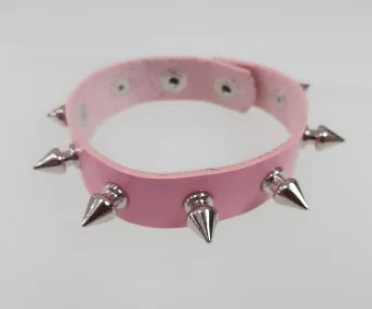 PESENAR New Rivets Chokers Punk Goth Handmade CCB Material Choker Necklace Spike Rivet Necklace Rock Gothic Chokers