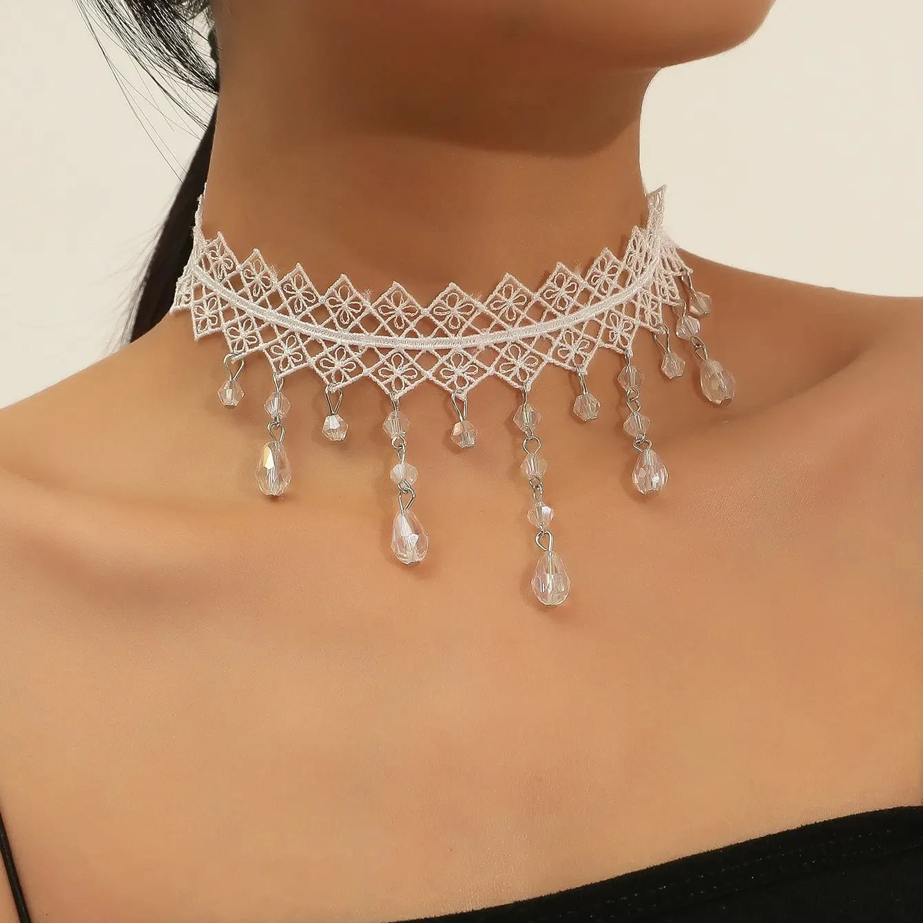 Lady Chokers Leaf Tassel Women Neck Jewelry Accessory Girl Lace Gothic Vintage Sexy Fashion Velvet Rose Beads Flower Necklace