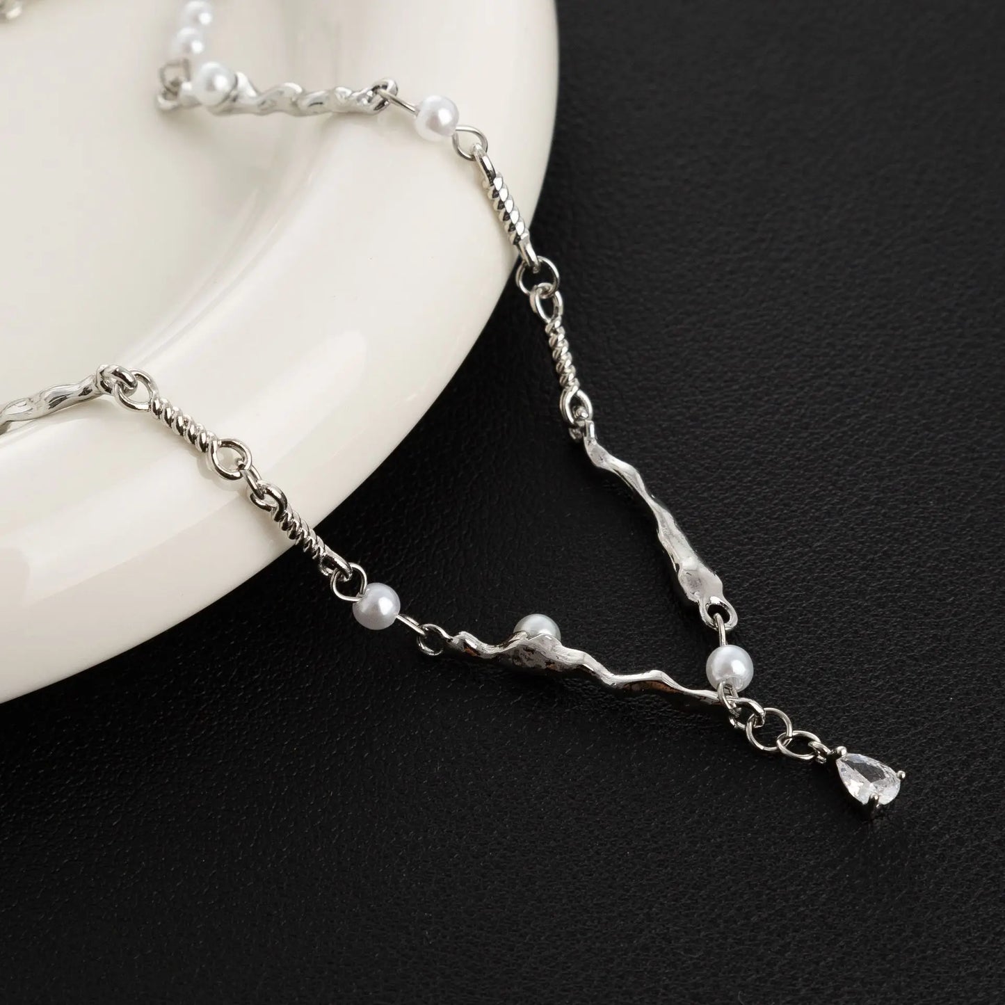 ZAKOL Fashion Iron Unisex Choker Necklace Women Hip-hop Gothic Punk Barbed Wire Little Thorns Chain Choker Jewelry Gifts
