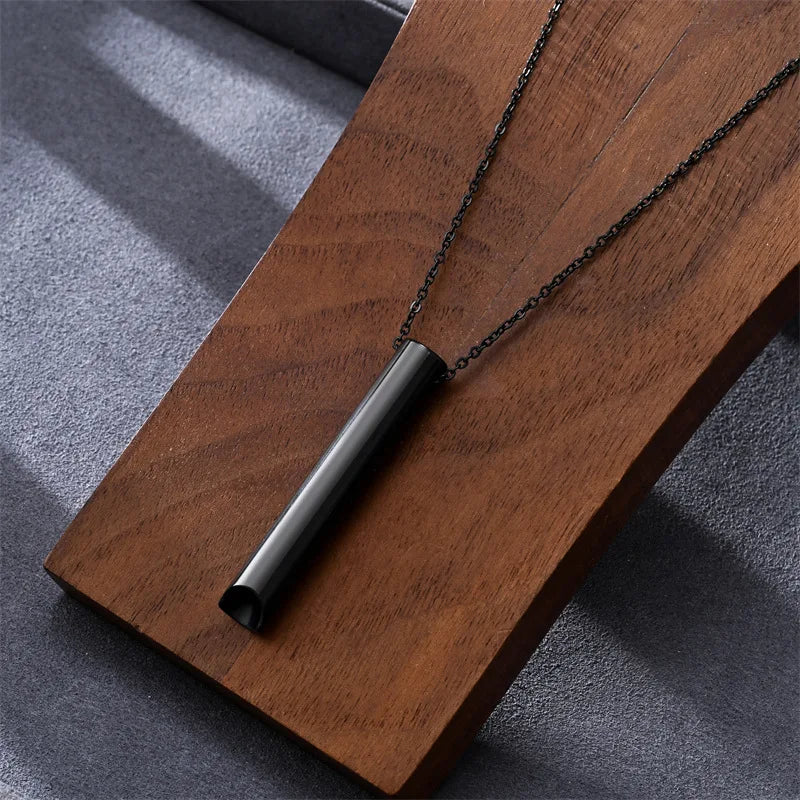 UILZ Personalized Domineering Triangle Spearhead Men's Couple Alloy Retro Hip-hop Arrow Necklace Pendant Jewelry