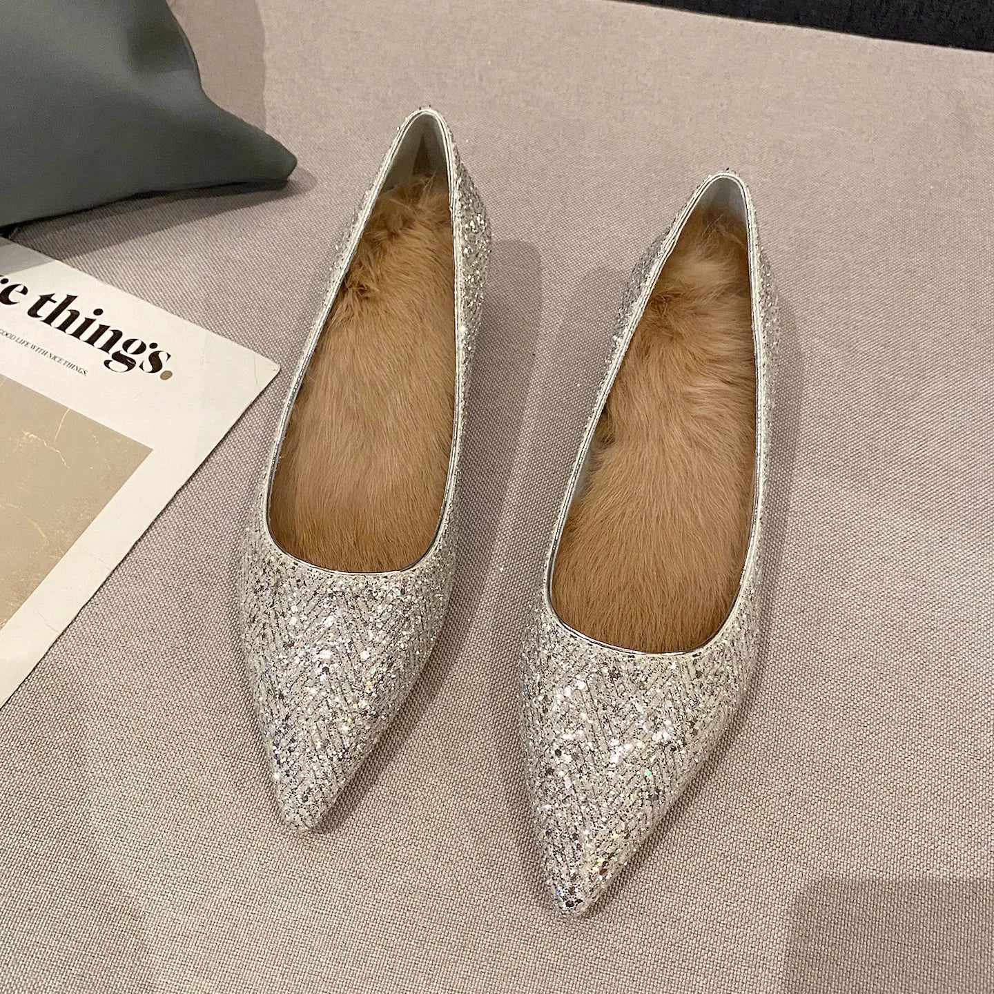 Gold High Heels Women Fashion Design Temperament Pointed Single Shoes Women's New Elegant Mid Heel Shoes Shiny Women's Shoes
