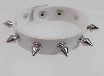 PESENAR New Rivets Chokers Punk Goth Handmade CCB Material Choker Necklace Spike Rivet Necklace Rock Gothic Chokers