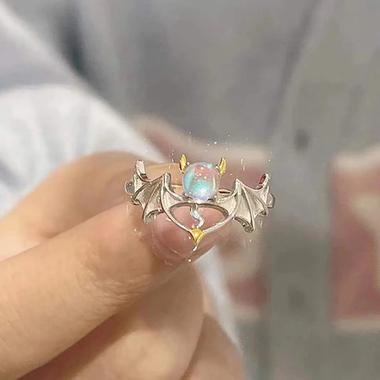 Punk Vintage Metal Liquid Dissolved Butterfly Women's Adjustable Ring Fashion Exquisite Anime Insect Ring Gothic Jewelry